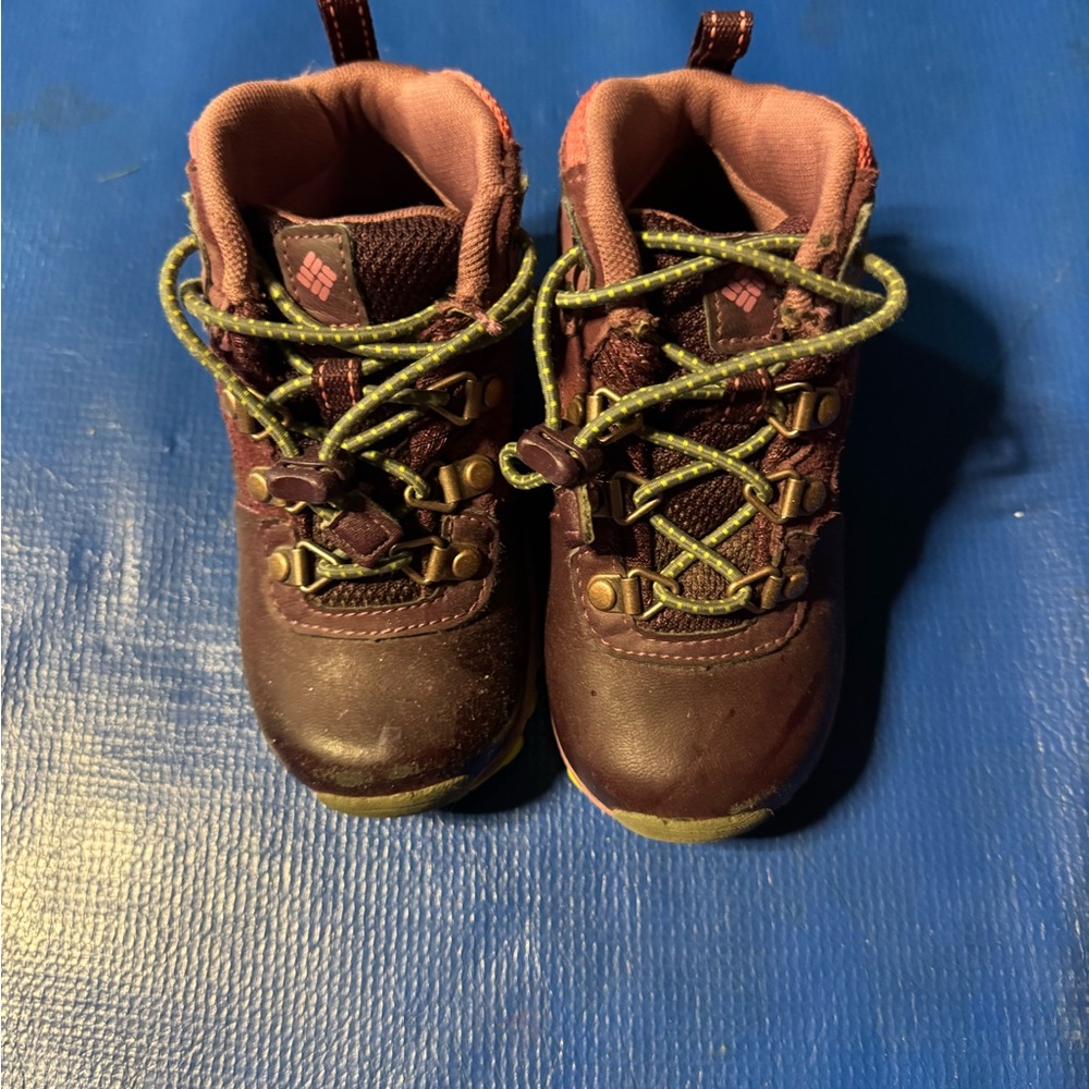 Columbia Kids Hiking Boots - Burgundy and Green